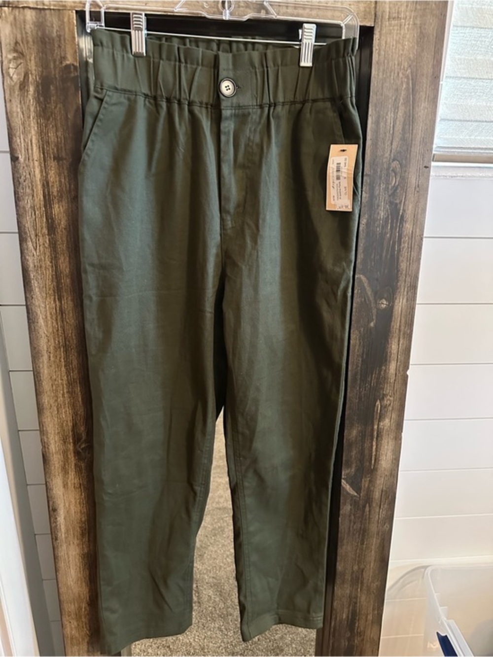 Tea N Rose Los Angeles Olive Paperbag Waist Utility Pants Women’s Small NWT